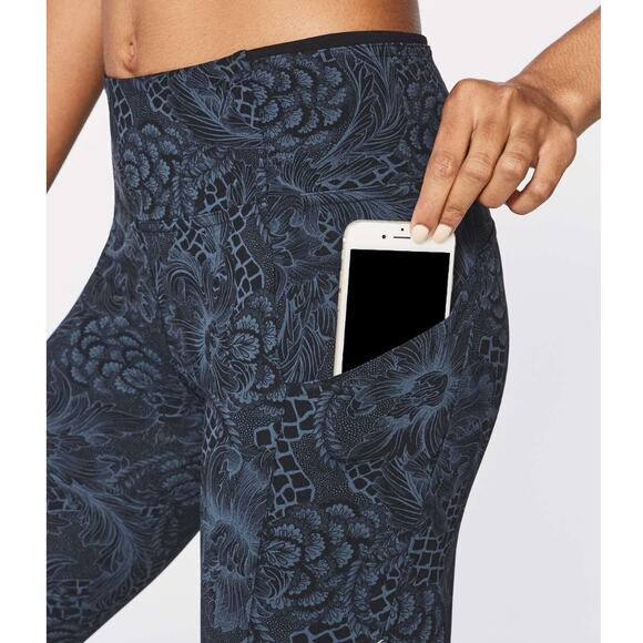 Lululemon Run On Tight Luxtreme Blue Black Women's 4 Workout Gym Fitness Sporty - Picture 1 of 12